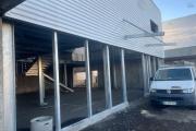  Entrepôt neuf Zone industriel les sables de 356m2 avec très belle visibilité