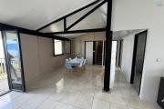 A louer jolie villa de type F4 entièrement rénovée la Plaine des Cafres