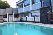 A vendre belle villa avec piscine à proximités des commodités