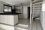 A vendre jolie villa jumelée de type F3/4 sur 431 m² jardin à chemin Finette Sainte-Clotilde