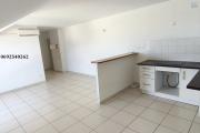 Beau studio avec vue mer (Henri TAFA 0692540262)