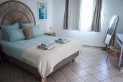 A vendre à la Possession superbe villa F4 type provençale avec piscine, Vue sur mer et le port .