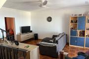 À Vendre - Maison individuelle divisé en 3 appartements - Vincendo