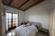 À Vendre - Maison individuelle divisé en 3 appartements - Vincendo
