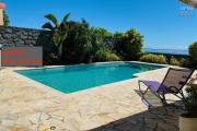 A vendre à La Montagne belle villa avec piscine et vue magnifique sur l'océan