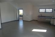 A LOUER APPARTEMENT F4 DE 138 M2 DE SURFACE DANS UNE RESIDENCE RECENTE AVEC BELLE VUE MER A LA SALINE LES HAUTS