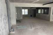 À vendre local de  97m2 à Saint-Denis