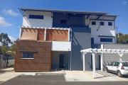 A LOUER APPARTEMENT F3 EN REZ DE JARDIN DE 79 M2 DE SURFACE DANS UNE RESIDENCE RECENTE A LA SALINE LES HAUTS