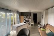 À vendre Villa d'architecte à Saint-Leu Grand Fond-Stella vue panoramique - pièce de vie de la dépendance en rez de jardin