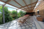 A Vendre à Sainte-Anne magnifique villa 5 chambres de 200 m2 habitables + 100 m2 de varangue