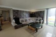 A Vendre à Sainte-Anne magnifique villa 5 chambres de 200 m2 habitables + 100 m2 de varangue