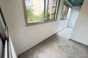 A vendre T3 rue Jean Albany à St Denis, proche de toutes les commodités.