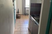 A louer Studio meublé de 19,66  m² dans Résidence étudiante central fac 8 à proximité du CHU de Saint-Pierre