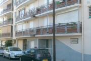 RARE - RESIDENCE DE BON STANDING CENTRE VILLE LE PORT APPARTEMENT T2+V RENOVE - IDEAL INVESTISSEMENT OU 1° ACHAT