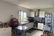 A vendre appartement T3 duplex avec belle vue ville, montagne et mer.
