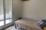 A vendre appartement T3 duplex avec belle vue ville, montagne et mer.