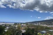A vendre appartement T3 duplex avec belle vue ville, montagne et mer.
