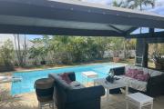 À Vendre – Maison d’Exception meublée à Cap Champagne – Boucan Canot (97434) - piscine avec coin pergola
