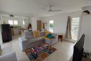 Villa T2/3 neuve en Duplex de 84 m² bâtie en 2025 sur un terrain 342 m² – Vue mer – Ravine des Cabris