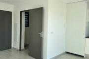 A louer bel appartement récent de type F1 sur la résidence Castel Roc Bois de Nèfles à Sainte Clotilde.