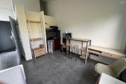 A louer joli studio MEUBLE face à l'université le Tampon