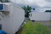 A LOUER bureau container sur un terrain de 200 m2 sur Saint-Gilles Les Hauts à 850 euros!