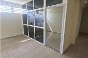 A LOUER - LOCAL COMMERCIAL 110 M2 - LA GRANDE MONTEE (ANCIENNE POSTE)