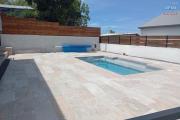 A LOUER MAISON RECENTE F4 DE 110 M2 AVEC PISCINE CHAUFFEE A TROIS BASSINS