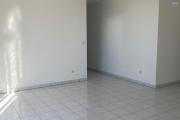 A louer ce bel appartement de type F3 sur une résidence PRIVE au dernier étage vue mer à Sainte Clotilde.