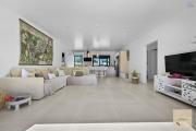 Villa Floé'A – Élégance contemporaine, piscine au sel et vue sur l’ouverture du cirque de Cilaos La Rivière Saint-Louis (525000€)