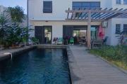 A LOUER Belle villa moderne de type F4 avec PISCINE sur La Ravine à Marquet à la POSSESSION