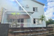 &Agrave; louer maison F4, 3 chambres climatis&eacute;es, cuisine &eacute;quip&eacute;e, terrasse, jardin cl&ocirc;tur&eacute;, endroit au calme