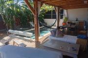 A VENDRE MAISON F4 DE 180 M2 DE SURFACE AVEC PISCINE ET VUE MER A PITON ST LEU