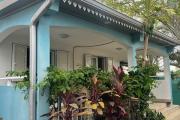Une jolie maisonnette F2 meubl&eacute;e de 51m2 &agrave; Terre-Sainte ile de la R&eacute;union