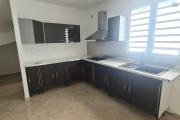 A louer villa F4, 3 chambres, bureau, garage ferm&eacute;, jardin cl&ocirc;tur&eacute; sur lotissement r&eacute;sidentiel &agrave; Bras des Chevrettes/ Saint Andr&eacute;