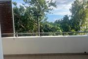 A louer appartement de type T4 dans une petite r&eacute;sidence proche &eacute;cole et petite vue mer