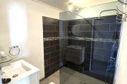 A louer jolie Villa 3 chambres MEUBLEE et remise à neuf de 93m2 à Saint-Benoit