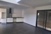 A LOUER villa moderne de type F4 avec PISCINE à 1900 euros sur la POSSESSION