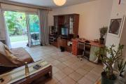A vendre bel appartement F2 avec jardinet dans résidence avec piscine les 400 le Tampon