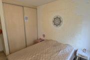 A vendre bel appartement F2 avec jardinet dans résidence avec piscine les 400 le Tampon