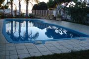 A vendre bel appartement F2 avec jardinet dans résidence avec piscine les 400 le Tampon