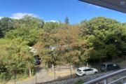 A vendre -Appartemnt T3 de 51 m2 avec varangue et parking ferm&eacute; - Secteur Sainte-Clotilde