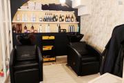 Au cœur du centre-ville de Saint-Paul | Salon de coiffure à vendre au prix de 69 500 €.