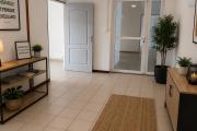 À LOUER – Local professionnel ou commercial de 140 m² à Trois Mares