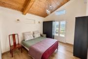 À VENDRE À PLATEAU CAILLOU – MAISON FAMILIALE F4 AVEC STUDIO INDÉPENDANT, VUE MER ET MONTAGNE - chambre 2 maison