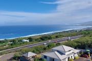 A louer à Saint Leu appartement T4 spacieux récent avec vue mer