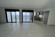 A louer à Saint Leu appartement T4 spacieux récent avec vue mer