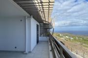 A louer à Saint Leu appartement T4 spacieux récent avec vue mer