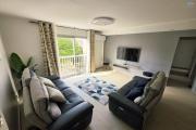 Superbe appartement T5 duplex de 124m2 entièrement refait à neuf et vendu meublé.