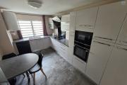 Superbe appartement T5 duplex de 124m2 entièrement refait à neuf et vendu meublé.
